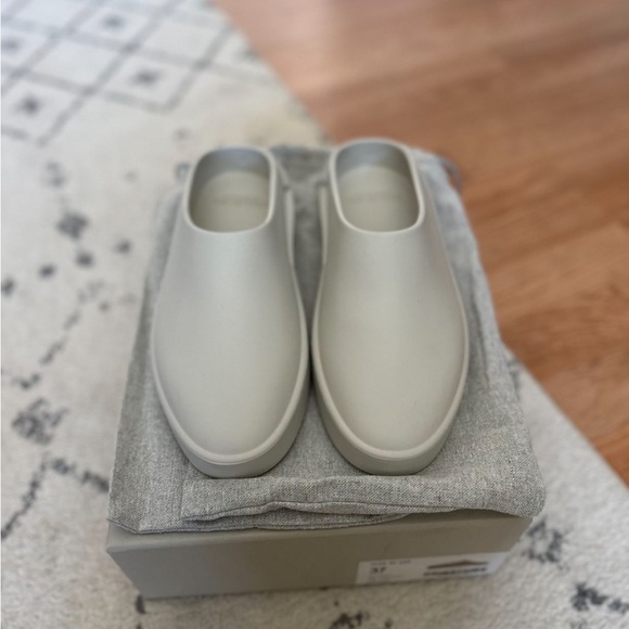 Fear of God The California size 37 - Cement Color - Picture 2 of 4